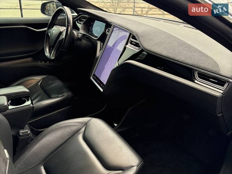 Лифтбек Tesla Model S 2015 в Одессе фото 7 Лифтбек Tesla Model S 2015 в Одессе