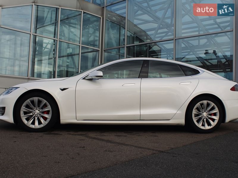 Tesla Model S 2019 Tesla Model S 2019