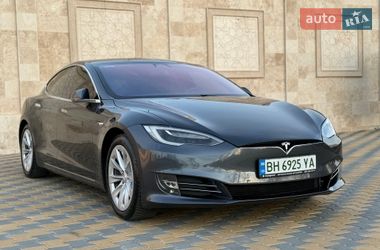 Ліфтбек Tesla Model S 2017 в Одесі фото 3 Ліфтбек Tesla Model S 2017 в Одесі