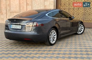 Ліфтбек Tesla Model S 2017 в Одесі фото 39 Ліфтбек Tesla Model S 2017 в Одесі