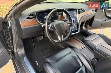 Ліфтбек Tesla Model S 2017 в Одесі фото 54 Ліфтбек Tesla Model S 2017 в Одесі