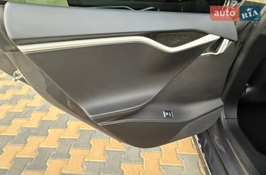 Ліфтбек Tesla Model S 2017 в Одесі фото 64 Ліфтбек Tesla Model S 2017 в Одесі