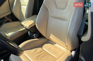 Лифтбек Tesla Model S 2015 в Киеве