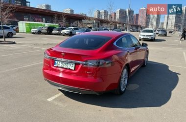 Лифтбек Tesla Model S 2015 в Киеве