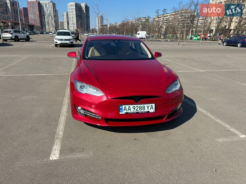 Ліфтбек Tesla Model S 2015 в Києві фото 2 Ліфтбек Tesla Model S 2015 в Києві