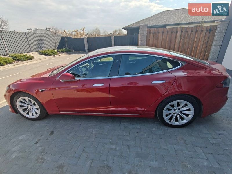 2017 Tesla Model-S, VIN 5YJSA7E1XHF212823:plate — фото 1 (autoria)