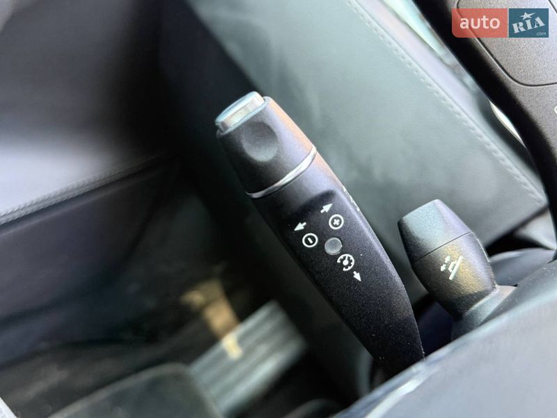 Лифтбек Tesla Model S 2014 в Киеве