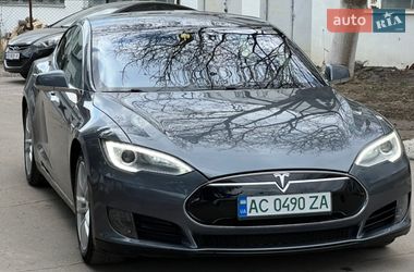 Ліфтбек Tesla Model S 2013 в Вінниці