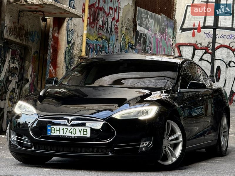 Лифтбек Tesla Model S 2014 в Одессе фото 17 Лифтбек Tesla Model S 2014 в Одессе