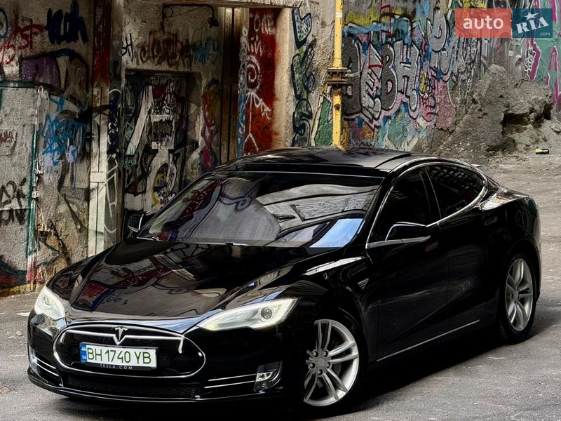 Лифтбек Tesla Model S 2014 в Одессе фото 20 Лифтбек Tesla Model S 2014 в Одессе