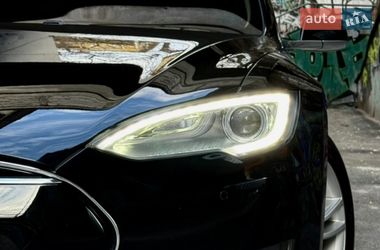 Ліфтбек Tesla Model S 2014 в Одесі