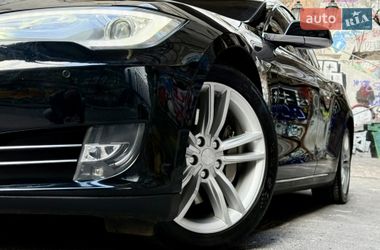 Ліфтбек Tesla Model S 2014 в Одесі