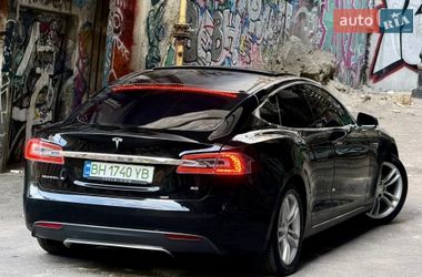 Ліфтбек Tesla Model S 2014 в Одесі