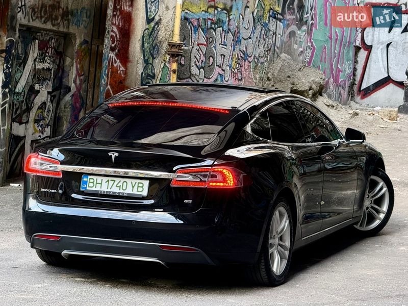 Лифтбек Tesla Model S 2014 в Одессе фото 38 Лифтбек Tesla Model S 2014 в Одессе