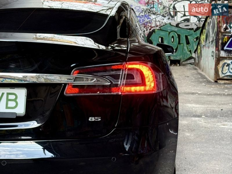 Лифтбек Tesla Model S 2014 в Одессе фото 41 Лифтбек Tesla Model S 2014 в Одессе