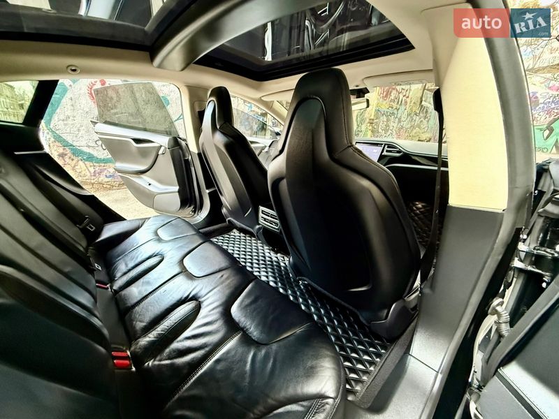 Лифтбек Tesla Model S 2014 в Одессе фото 68 Лифтбек Tesla Model S 2014 в Одессе