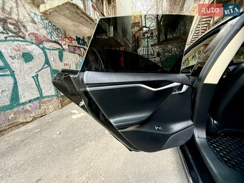 Лифтбек Tesla Model S 2014 в Одессе фото 73 Лифтбек Tesla Model S 2014 в Одессе