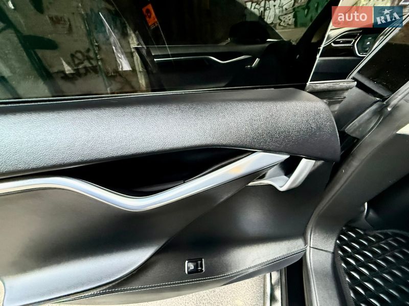 Лифтбек Tesla Model S 2014 в Одессе фото 75 Лифтбек Tesla Model S 2014 в Одессе