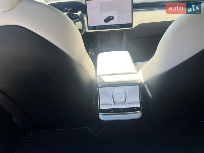 Ліфтбек Tesla Model S 2023 в Одесі