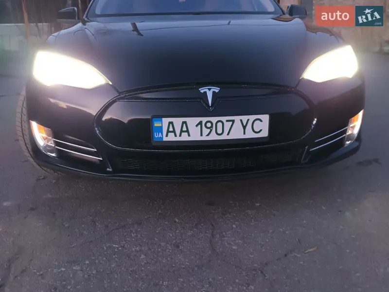 Tesla Model S