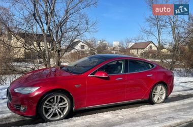 Лифтбек Tesla Model S 2014 в Киеве