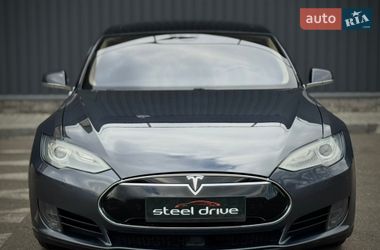 Ліфтбек Tesla Model S 2015 в Миколаєві