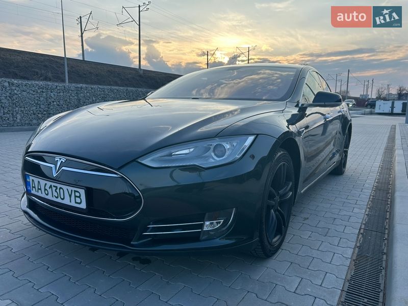 Tesla Model S 2013 Tesla Model S 2013