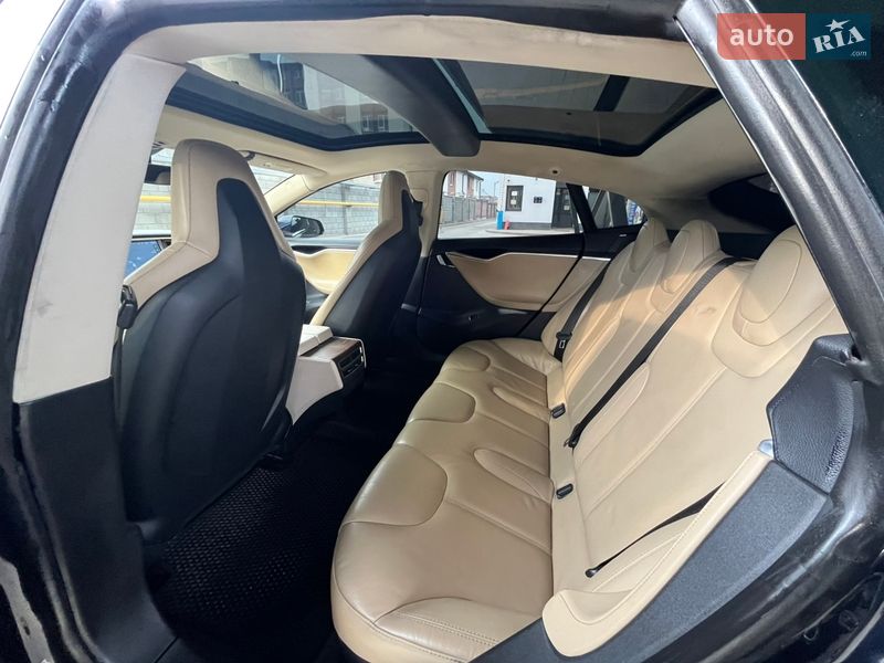 Лифтбек Tesla Model S 2012 в Ивано-Франковске фото 6 Лифтбек Tesla Model S 2012 в Ивано-Франковске