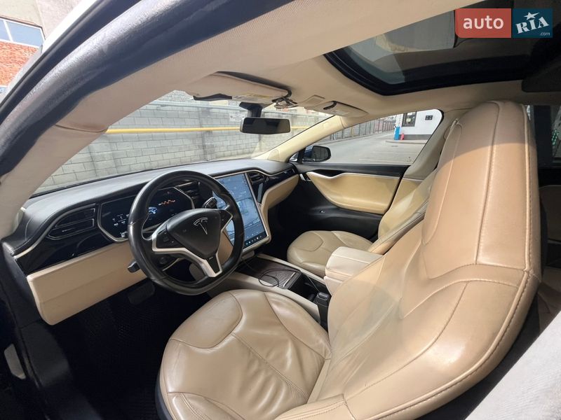 Лифтбек Tesla Model S 2012 в Ивано-Франковске фото 8 Лифтбек Tesla Model S 2012 в Ивано-Франковске