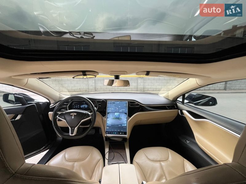 Лифтбек Tesla Model S 2012 в Ивано-Франковске фото 9 Лифтбек Tesla Model S 2012 в Ивано-Франковске
