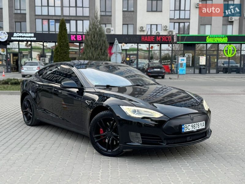 Лифтбек Tesla Model S 2015 в Львове фото 3 Лифтбек Tesla Model S 2015 в Львове