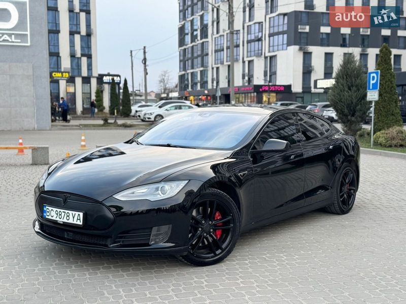 Лифтбек Tesla Model S 2015 в Львове фото 12 Лифтбек Tesla Model S 2015 в Львове