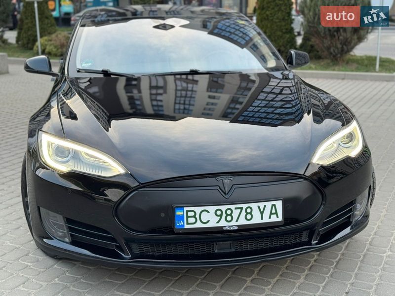 Лифтбек Tesla Model S 2015 в Львове фото 16 Лифтбек Tesla Model S 2015 в Львове