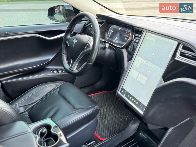 Лифтбек Tesla Model S 2015 в Львове фото 38 Лифтбек Tesla Model S 2015 в Львове
