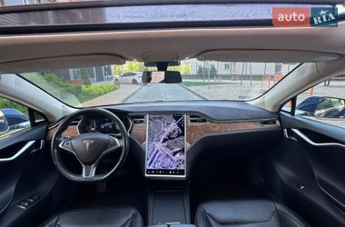 Ліфтбек Tesla Model S 2016 в Києві