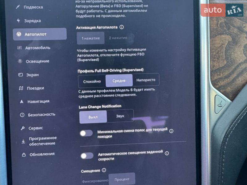 Лифтбек Tesla Model S 2016 в Киеве