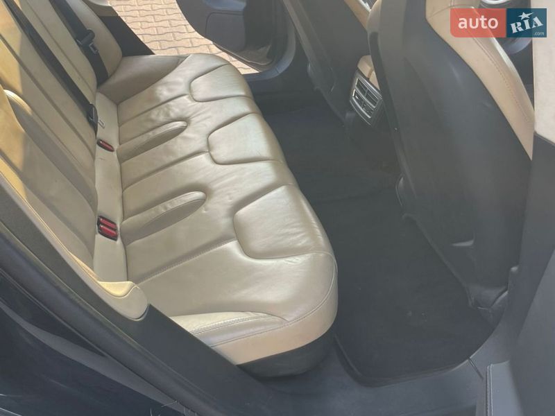 Лифтбек Tesla Model S 2014 в Киеве фото 7 Лифтбек Tesla Model S 2014 в Киеве