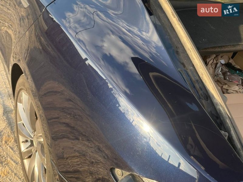 Лифтбек Tesla Model S 2014 в Киеве фото 5 Лифтбек Tesla Model S 2014 в Киеве