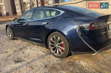 Лифтбек Tesla Model S 2014 в Киеве