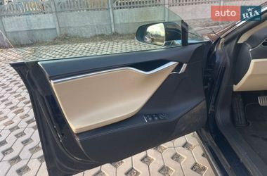 Лифтбек Tesla Model S 2014 в Киеве