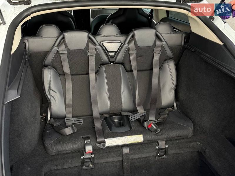 Лифтбек Tesla Model S 2013 в Киеве фото 16 Лифтбек Tesla Model S 2013 в Киеве