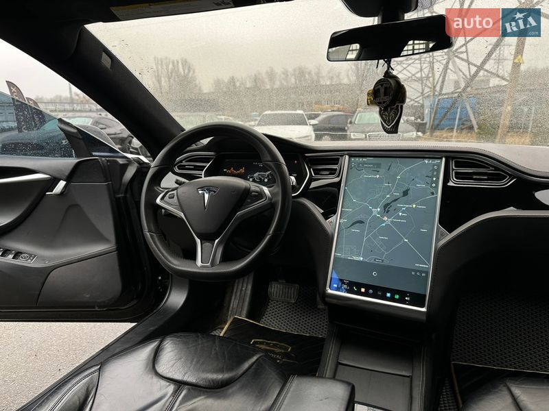 Лифтбек Tesla Model S 2014 в Харькове фото 20 Лифтбек Tesla Model S 2014 в Харькове
