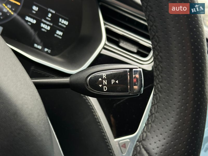 Лифтбек Tesla Model S 2014 в Харькове фото 29 Лифтбек Tesla Model S 2014 в Харькове
