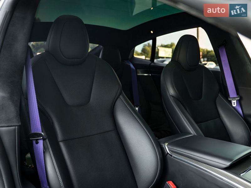 Лифтбек Tesla Model S 2021 в Киеве