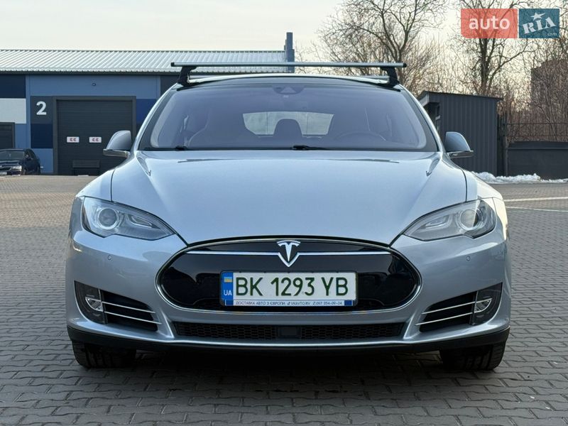 Ліфтбек Tesla Model S 2014 в Рівному фото 3 Ліфтбек Tesla Model S 2014 в Рівному