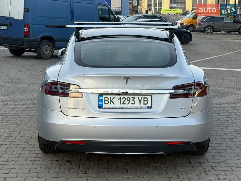 Ліфтбек Tesla Model S 2014 в Рівному фото 10 Ліфтбек Tesla Model S 2014 в Рівному