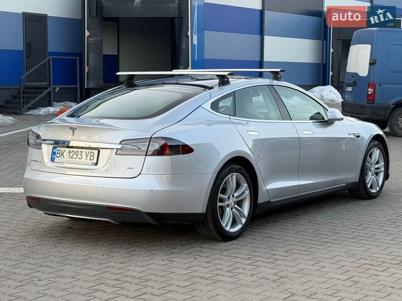 Ліфтбек Tesla Model S 2014 в Рівному фото 13 Ліфтбек Tesla Model S 2014 в Рівному