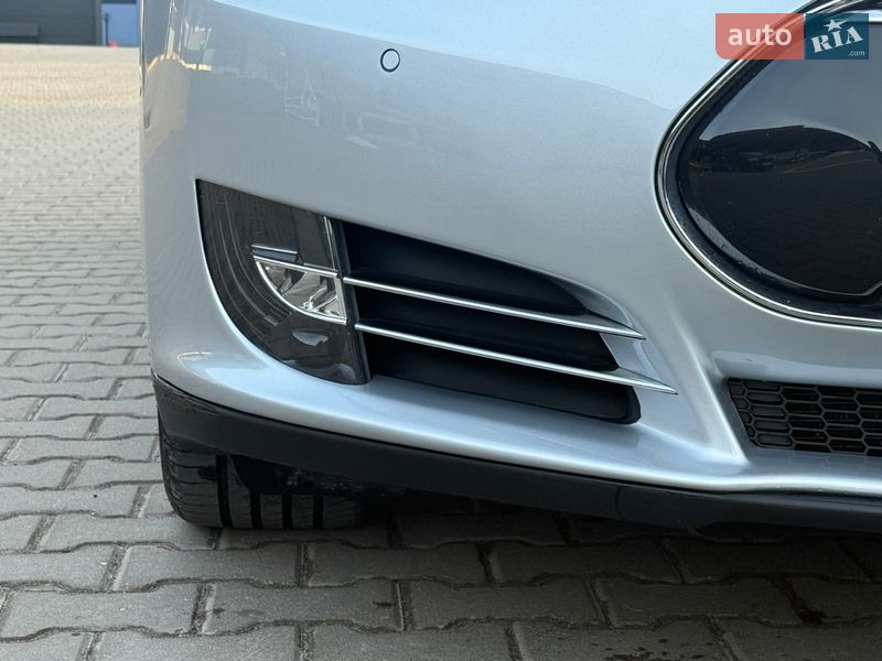 Ліфтбек Tesla Model S 2014 в Рівному фото 19 Ліфтбек Tesla Model S 2014 в Рівному