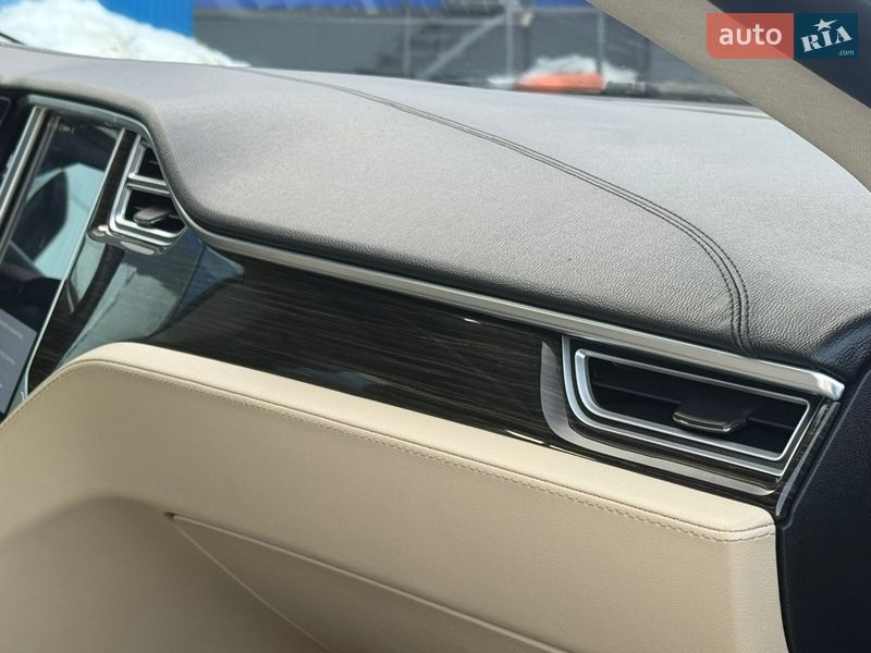 Ліфтбек Tesla Model S 2014 в Рівному фото 51 Ліфтбек Tesla Model S 2014 в Рівному