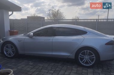 Ліфтбек Tesla Model S 2013 в Рівному